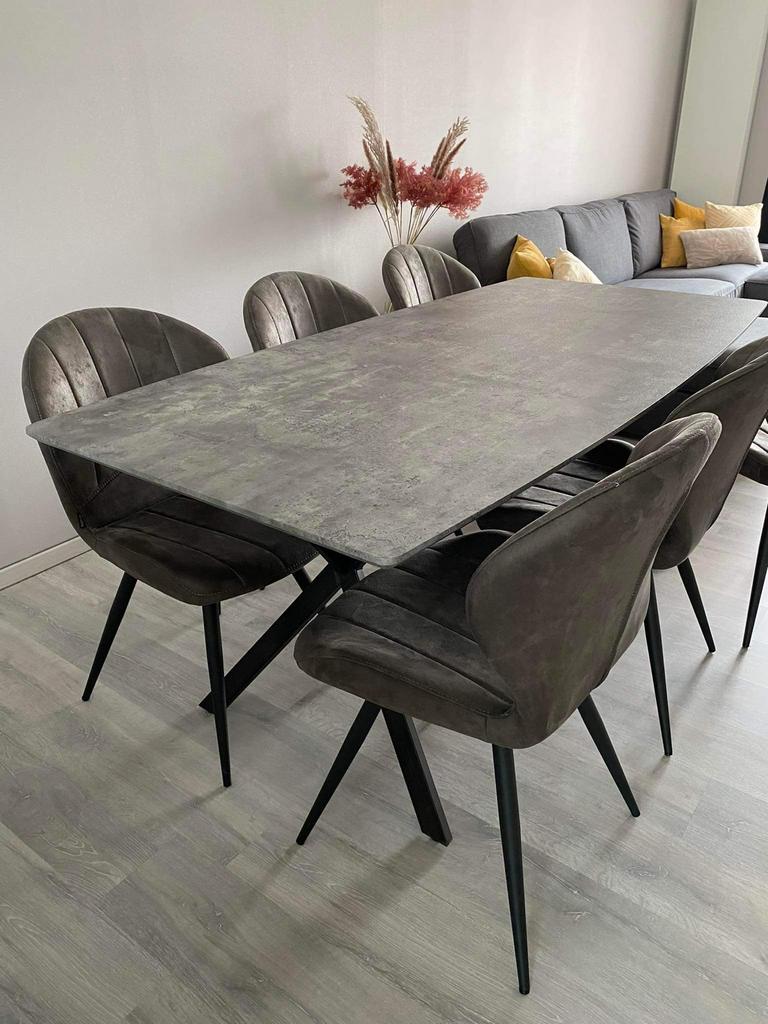 Tafel betonlook met 6 stoelen, Huis en Inrichting, Tafels | Eettafels, Ophalen, Zo goed als nieuw