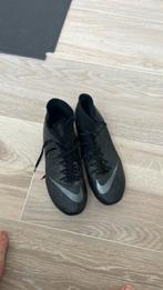 Voetbalschoenen, Sport en Fitness, Voetbal, Ophalen, Zo goed als nieuw, Schoenen