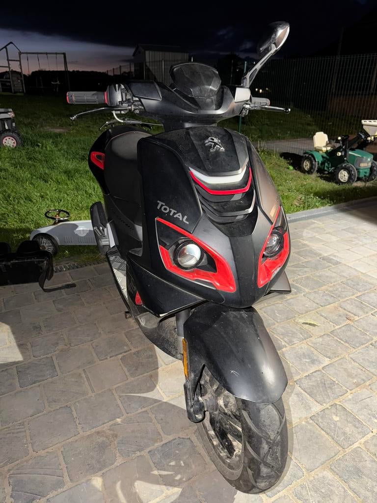 Peugeot speedfight 4 2019 12999 km klasse A, Fietsen en Brommers, Scooters | Peugeot, Gebruikt, Speedfight, Klasse A (25 km/u)