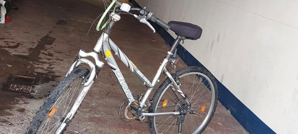 Fiets giant, Vélos & Vélomoteurs, Vélos | Hommes | Vélos de sport & Vélo de randonnée, Enlèvement, Utilisé, Giant