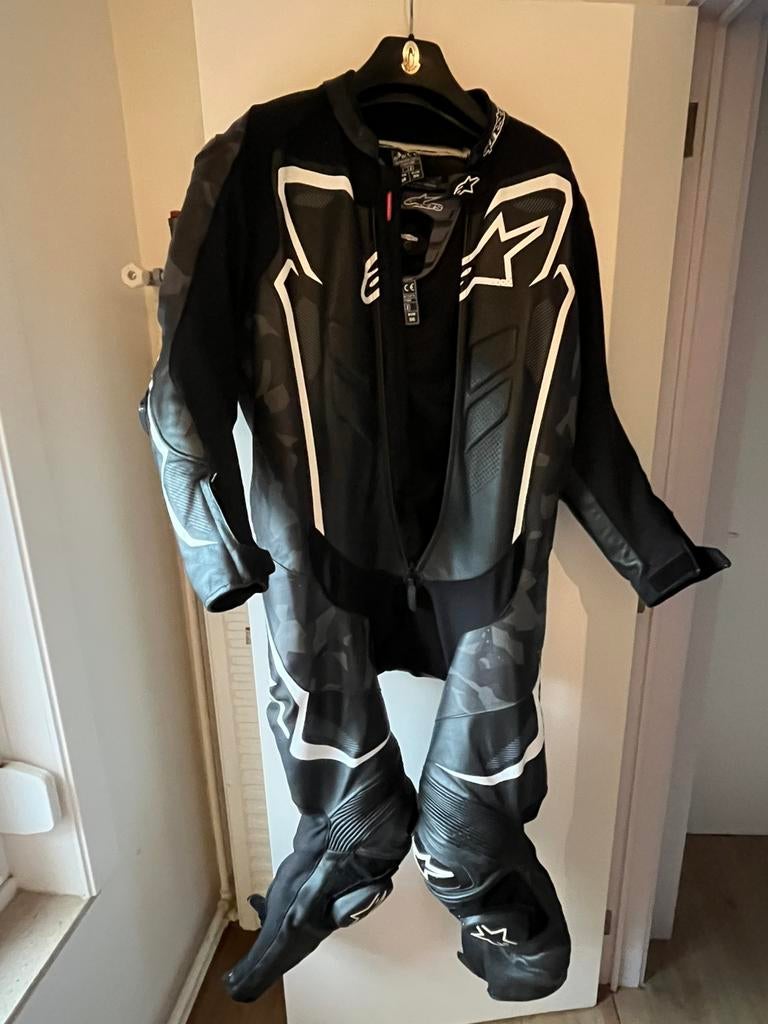 Alpine star 1pc gp plus, Motos, Vêtements | Vêtements de moto, Enlèvement, Seconde main, Hommes, Ensemble