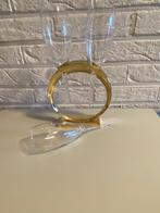 Champange glazen Moët & Chandon in gouden trouwring, Ophalen