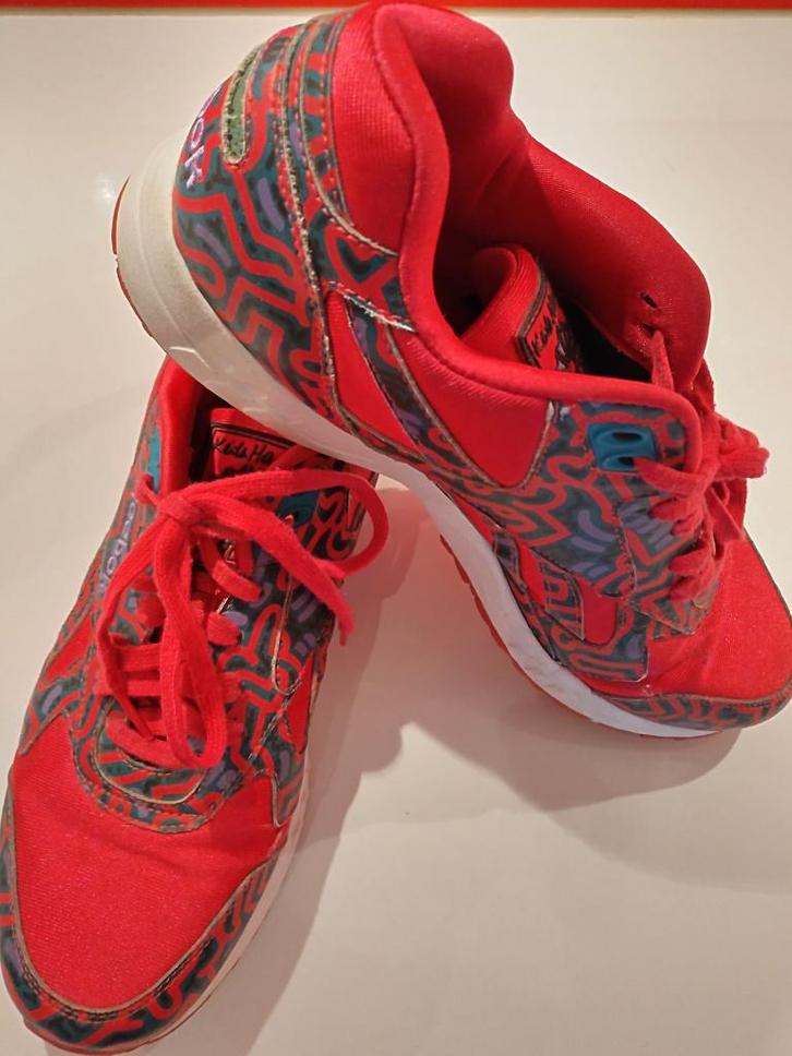 Reebok X Keith Haring sneakers cyclaam maat 42 EU, Kleding | Heren, Schoenen, Zo goed als nieuw, Sneakers, Overige kleuren, Ophalen of Verzenden