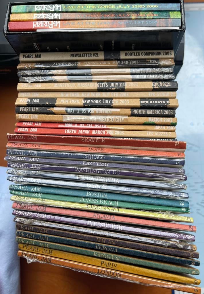 Pearl Jam live CD’s official bootlegs 2000-2003, Ophalen of Verzenden, Zo goed als nieuw