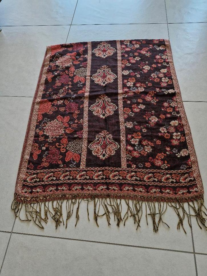 bruine sjaal, Kleding | Dames, Mutsen, Sjaals en Handschoenen, Sjaal, Ophalen of Verzenden