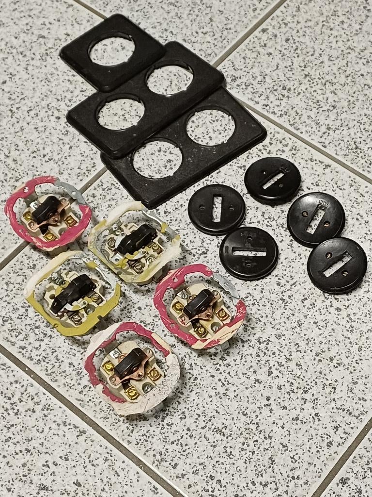 Oude lichtschakelaars niko., Ophalen of Verzenden, Gebruikt, Schakelaar