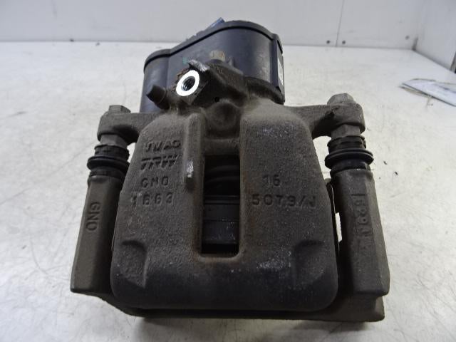 REMKLAUW RECHTS ACHTER Audi Q3 (8UB / 8UG) (01-2011/12-2019), Gebruikt, Audi