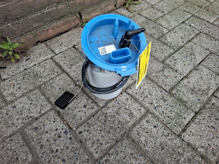Pompe carburant électrique d'un Volkswagen Golf Sportsvan, Autos : Pièces & Accessoires, Volkswagen, -, 3 mois de garantie, Utilisé