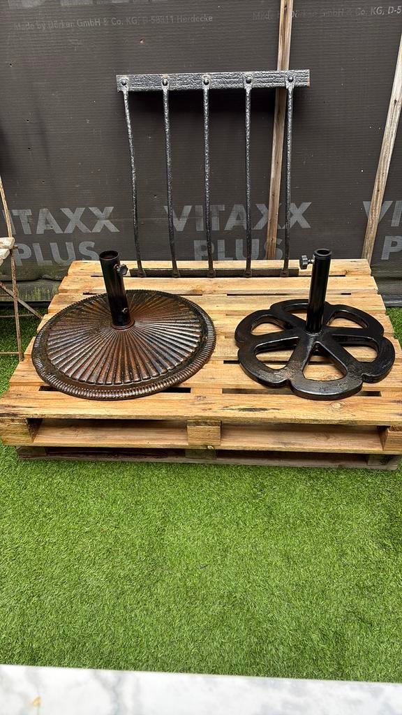 Pied de parasol en fonte, Jardin & Terrasse, Ensembles de jardin, Enlèvement, Comme neuf