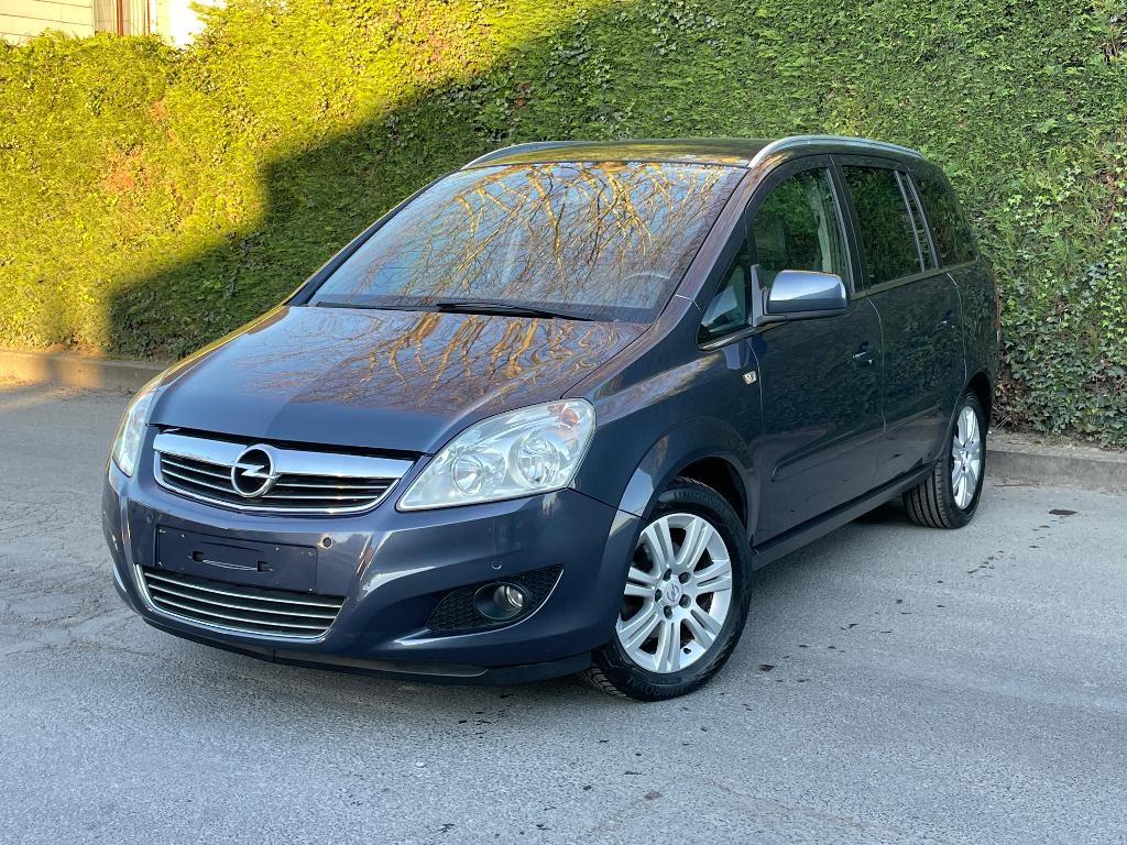 Opel Zafira Cosmo /1.6 Benzine/ 115000km/ 2009/, Autos, Opel, Argent ou Gris, Achat, Capteur de stationnement, Entreprise