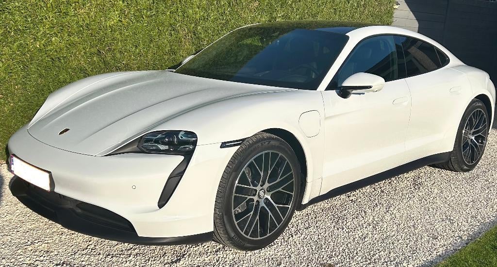 PORSCHE TAYCAN, Autos, Porsche, Cuir, Achat, Noir, Automatique