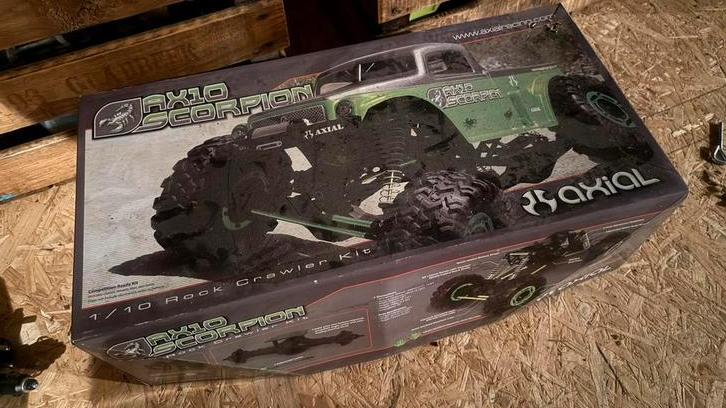 Axial crawler ax10 scorpion, Ophalen, Gebruikt