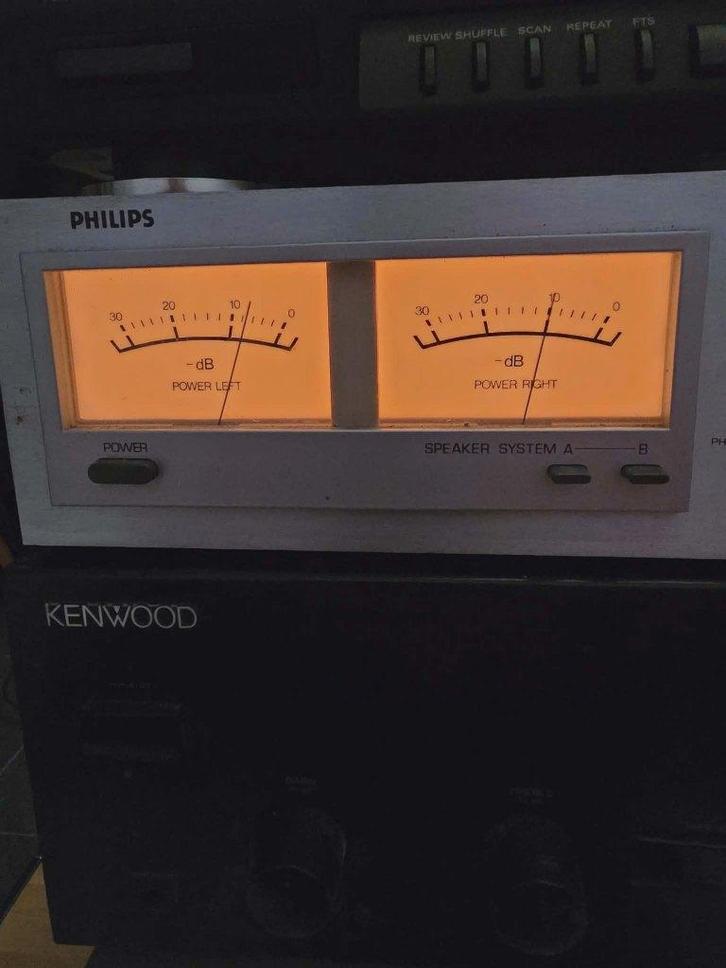 PHILIPS F4202 - Versterker, Audio, Tv en Foto, Versterkers en Ontvangers, Gebruikt, Stereo, Minder dan 60 watt, Ophalen of Verzenden