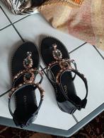 Sandales taille 39 sandales à string neuves voir description, Enlèvement, Noir