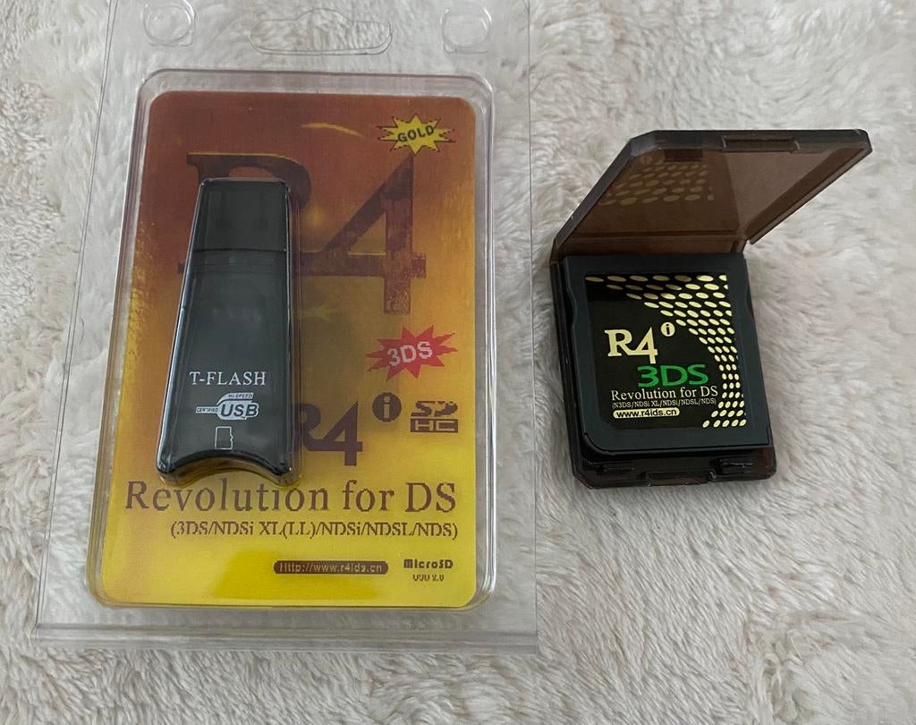+R4i Gold 3DS flashcard voor Nintendo DS-consoles, Ophalen, Zo goed als nieuw