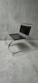 Bauhaus chair MvdRohe, Enlèvement, Utilisé