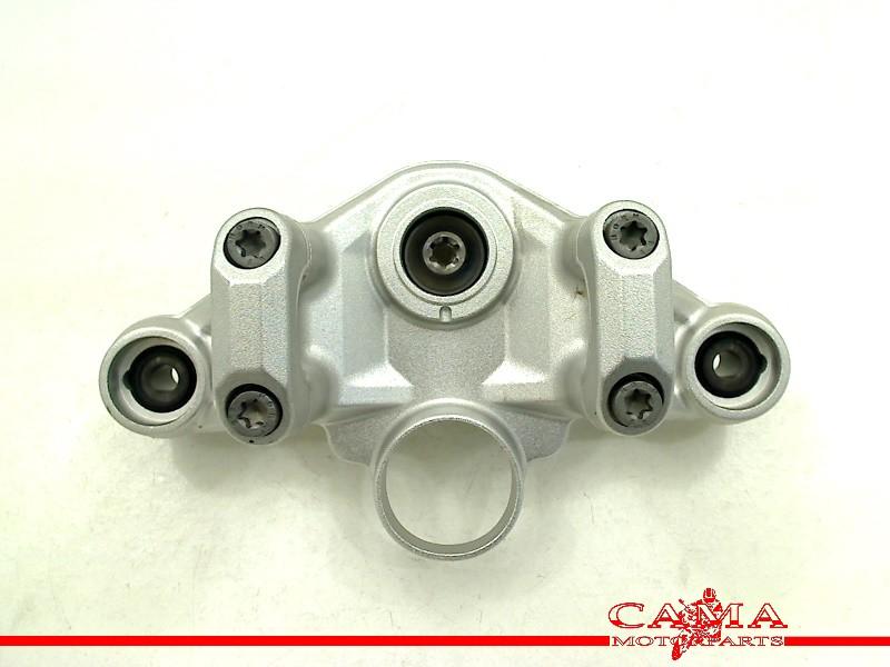 TOP YOKE TROIS POINTS BMW, Dhr. S. di Majo, Utilisé, Info@cama-motorparts.nl, P.J. Troelstraweg 8 8
3144 CX  MAASSLUIS, NL