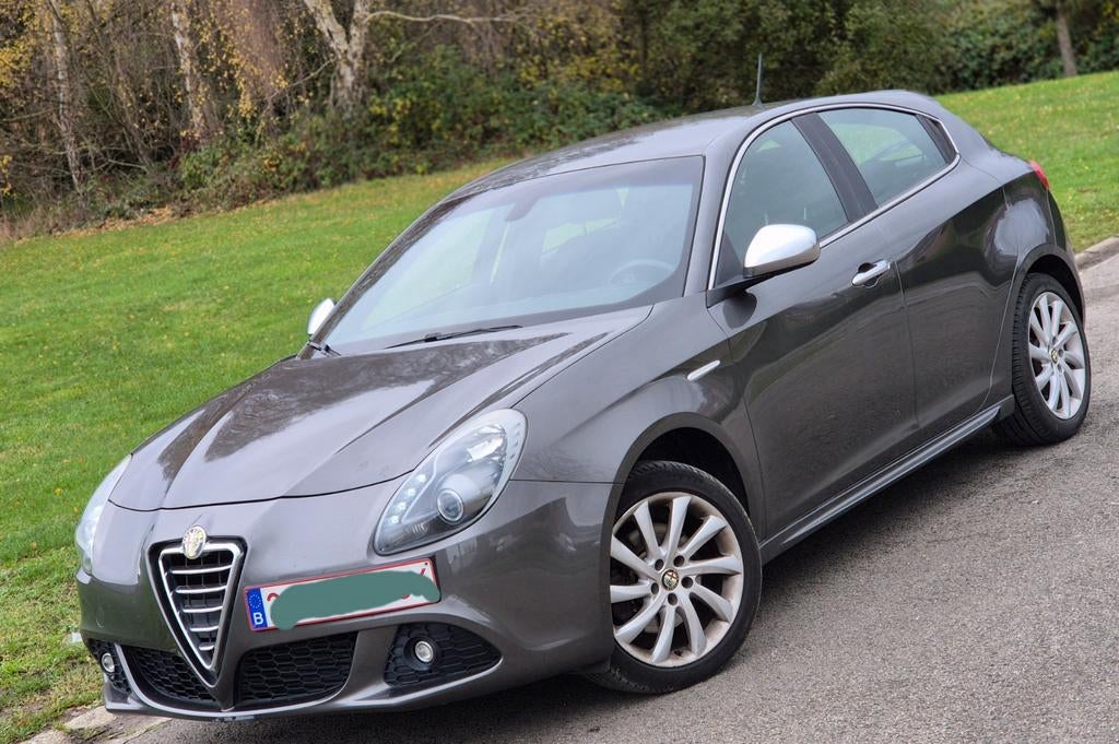Alfa Romeo giulietta 20jtd 103kw 138mkm clima ctok 5999€, Euro 5, Boîte manuelle, 5 portes, Particulier