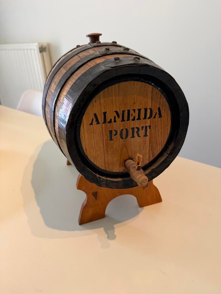 Porto houten vat, Ophalen, Zo goed als nieuw