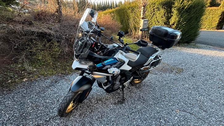 Cfmoto 700 adv 2025, Motos, Motoren | CFMOTO, Particulier, Tourisme, plus de 35 kW, 2 cylindres, Permis Moto A1 minimum, Enlèvement