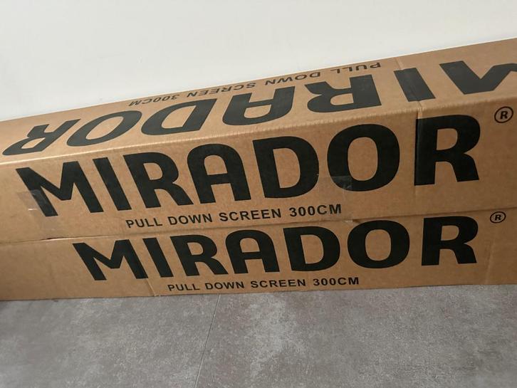 2 x Nieuwe SORARA Mirador Pull Down screen - 300 cm, Tuin en Terras, Zonneschermen, Nieuw, Screen, 150 tot 300 cm, 250 cm tot 450 cm