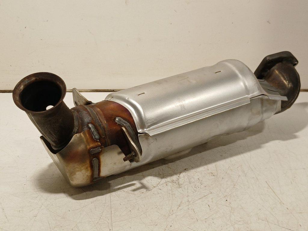 Katalysator Peugeot 3008, Onderdelen@venauto.nl, Van der Ven Autorecycling B.V., Gebruikt, Ettenseweg 76, 4706 PB Roosendaal, The Netherlands