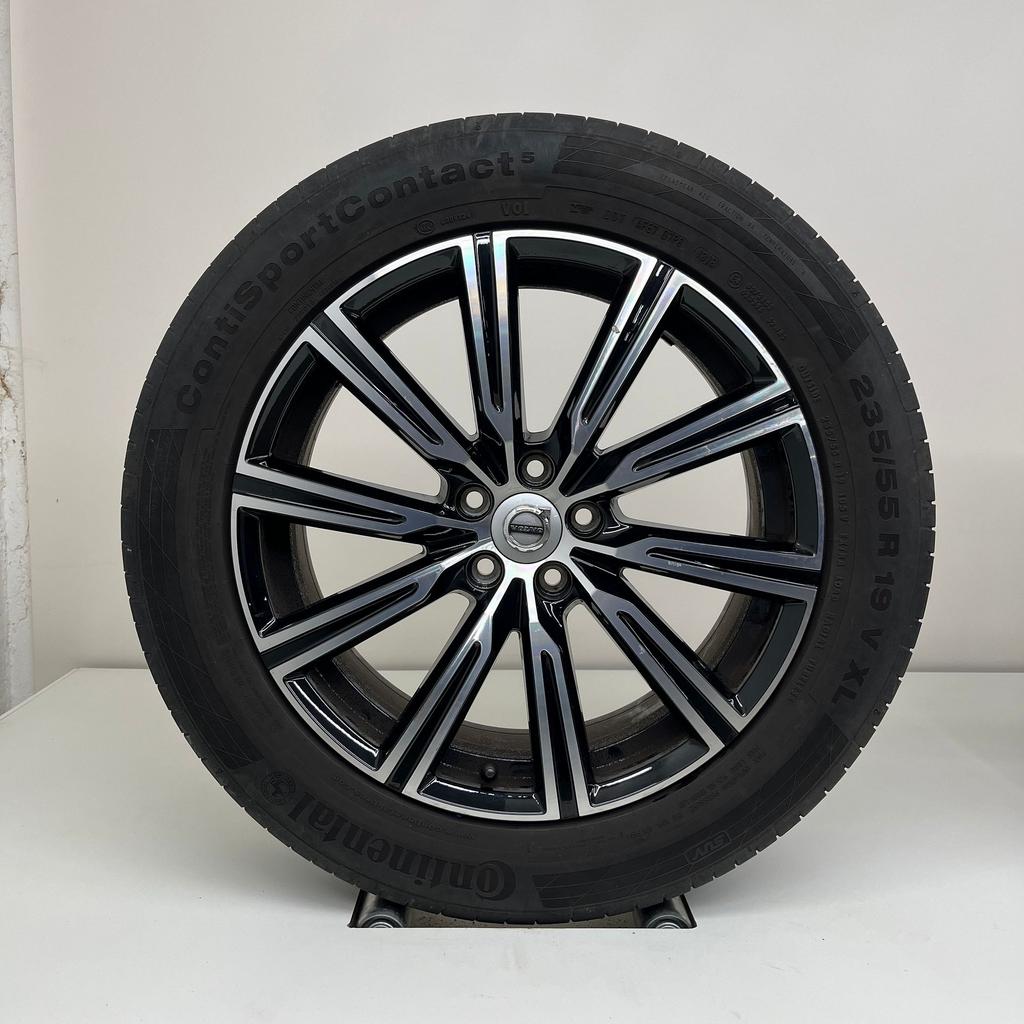 Volvo XC60 - 19 inch - zomerbanden, Autos : Pièces & Accessoires, Pneus & Jantes, Pneus et Jantes, Enlèvement ou Envoi, Véhicule de tourisme