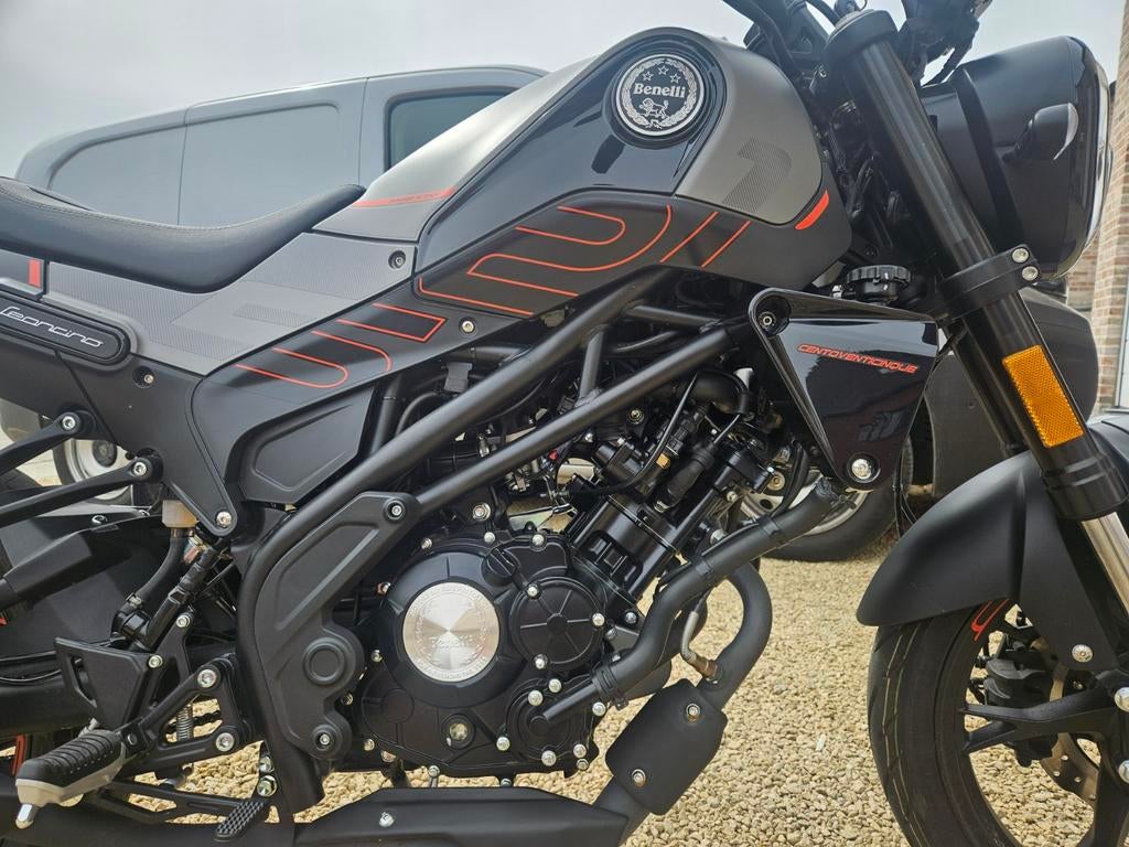 BENELLI 125 ! 1.200 KM ! 2024 TOP ETAT NEUF