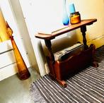 Vintage krantentafel met lectuurbak – massief eiken, Huis en Inrichting, Ophalen, Gebruikt