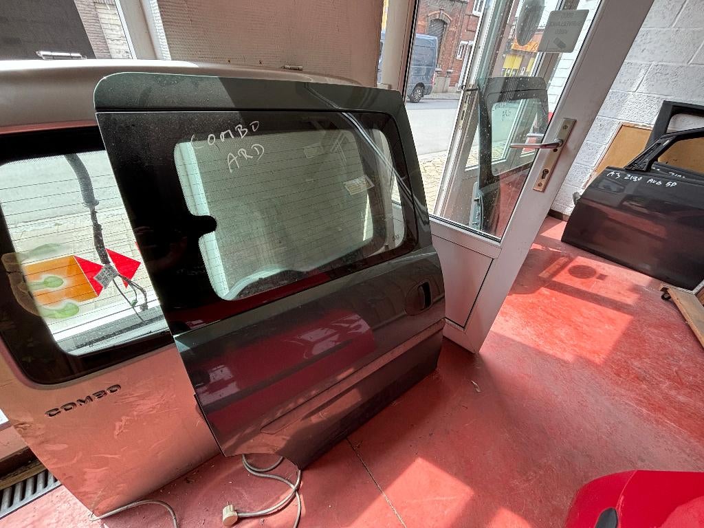 PORTIERE LATERALE DROITE OPEL COMBO TOUR, Ophalen, Gebruikt, Deur, Rechts