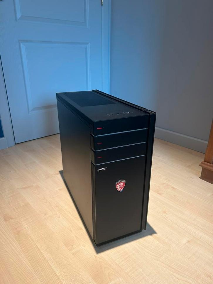 Game computer MSI Codex, Informatique & Logiciels, Ordinateurs de bureau, Utilisé, 3 à 4 Ghz, HDD, 8 GB, Avec carte vidéo, Gaming