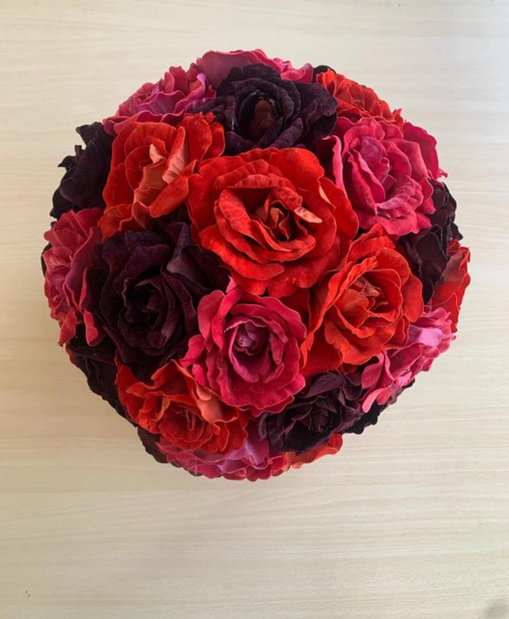 Decoratief stuk van stoffen bloemen, Huis en Inrichting, Woonaccessoires | Kransen, Ophalen of Verzenden, Zo goed als nieuw