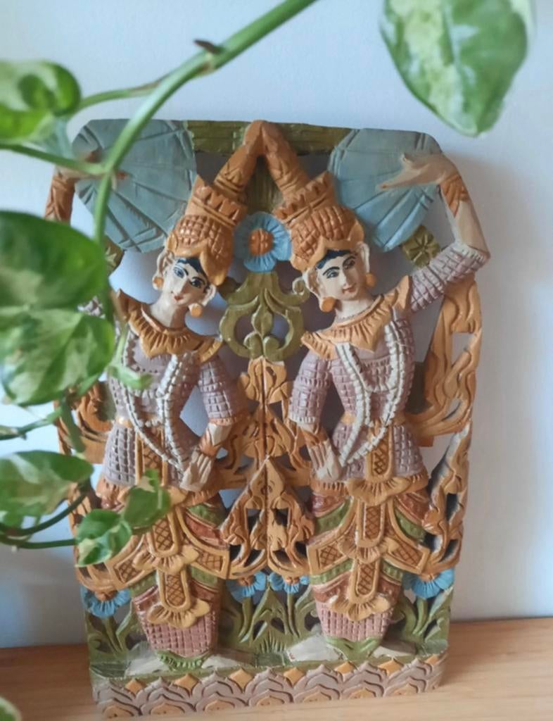 Houten wanddecoratie Birma, Ophalen