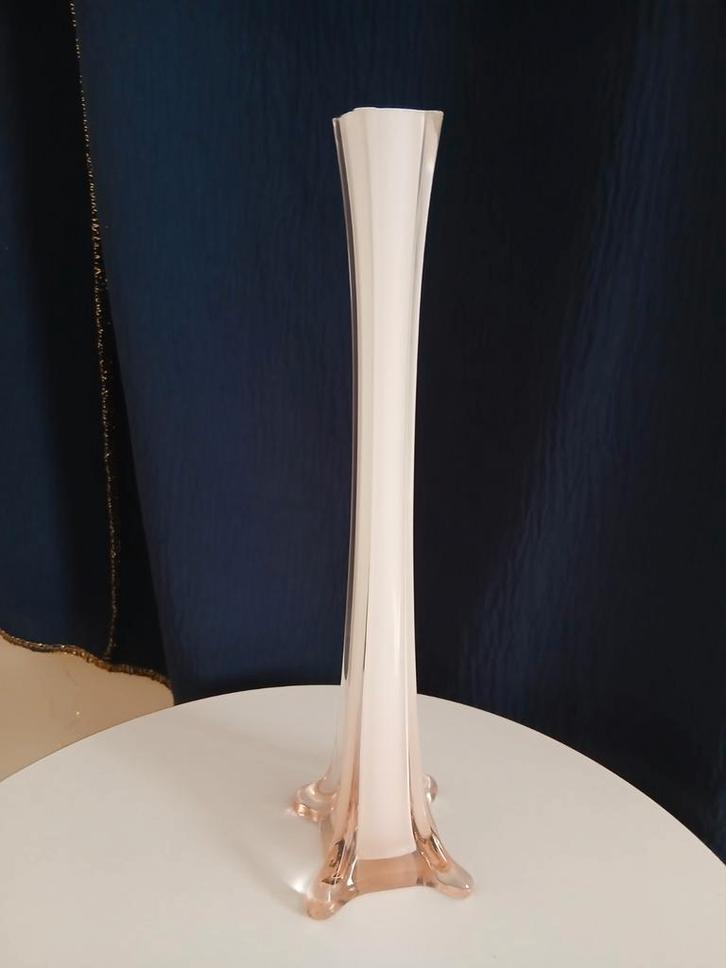 Vintage Soliflore geblazen glazen vaas - opaal en doorschijn, Huis en Inrichting, Woonaccessoires | Vazen, Wit, Glas, Ophalen of Verzenden