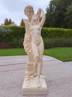 Albasten beeldje, Ophalen