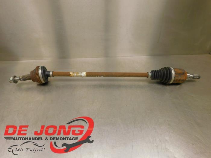 Arbre de transmission arrière gauche d'un Dacia Duster, Autos : Pièces & Accessoires, Freins & Transmission, Dacia, Utilisé, 3 mois de garantie