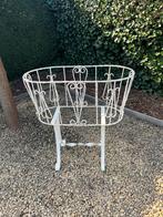 Oude antieken wieg, Ophalen