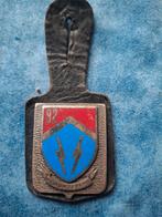 Cintre de poitrine, Collections, Enlèvement ou Envoi