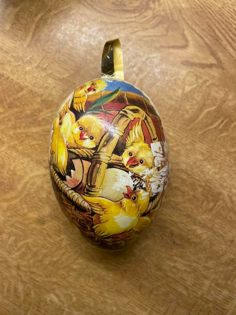 Oude kartonnen paaseieren, Enlèvement ou Envoi, Comme neuf