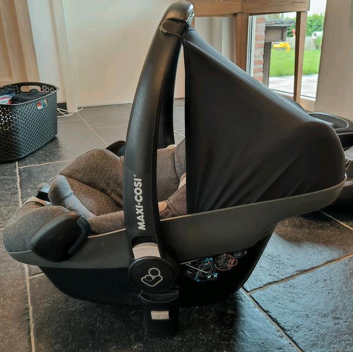 Maxi-Cosi Pebble + zomerhoes Quax, Kinderen en Baby's, Autostoeltjes, Gebruikt, Maxi-Cosi, Isofix, Ophalen