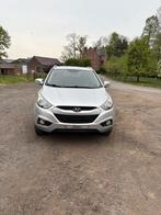 Hyundai ix35 blue drive 1.7crdi 16v très propre air co, Auto's, Hyundai, Voorwielaandrijving, Euro 5, Zwart, 4 cilinders