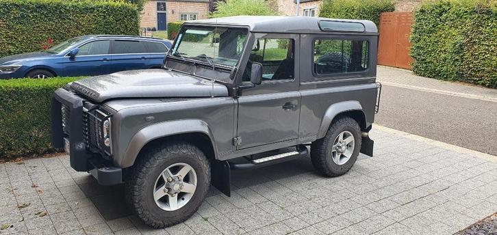 Land Rover Defender SE 06/2013 Euro5 81000 km, Auto's, Land Rover, Particulier, 4x4, ABS, Airconditioning, Alarm, Bluetooth, Centrale vergrendeling