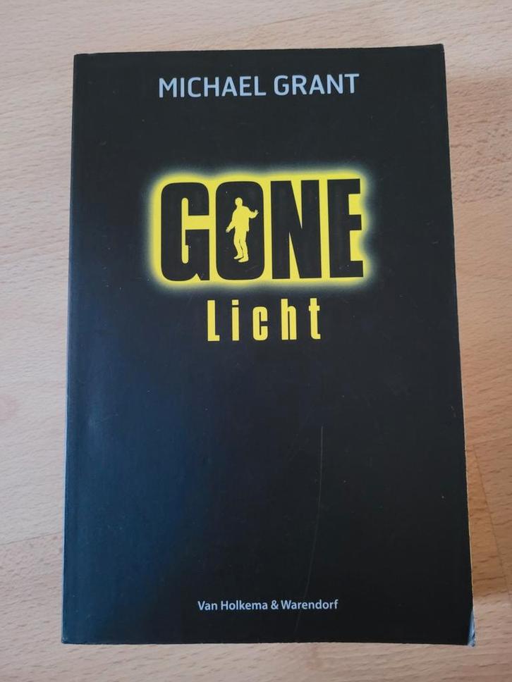 Michael Grant - Licht, Boeken, Thrillers, Zo goed als nieuw, Ophalen of Verzenden