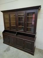 Massief bruin houten  buffetkast/vitrinekast 217,5cm, Ophalen