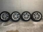 Autobanden + rubere interieur matten Audi Q4, Ophalen, Winterbanden, Velg(en)