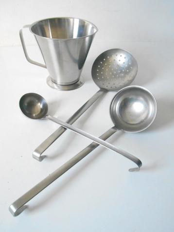 KOOPJE !!  Inox keukengerei voor slechts 10,00 € beschikbaar voor biedingen
