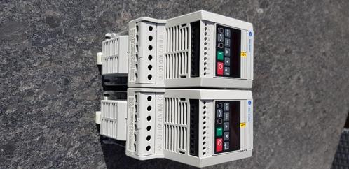 ALLEN BRADLEY VARIABLE SPEED DRIVE  160S-AA04NSF1, Elektronische apparatuur, Onderdelen en Toebehoren, Zo goed als nieuw, Ophalen of Verzenden