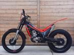Montesa 260R  4RT, Motoren, Ophalen, 1 cilinder, 11 kW of minder