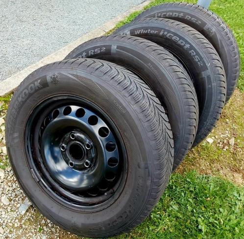 4 pneus hiver 195/65-15 pour Skoda Octavia, Auto-onderdelen, Banden en Velgen, Banden en Velgen, Winterbanden, 15 inch, 195 mm
