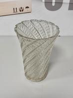 Vintage Geslepen Glazen Glas Vaas Grote Twist Motief – 25 cm, Antiek en Kunst, Ophalen of Verzenden